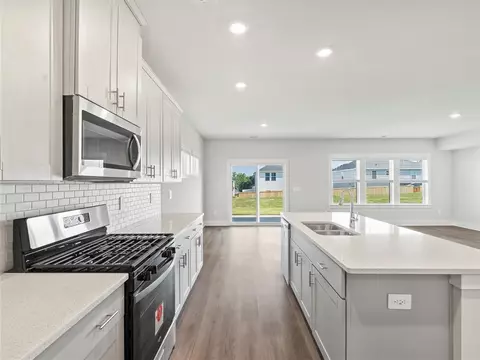 807 Burghley Cir, Greer, SC 29651 photo 12