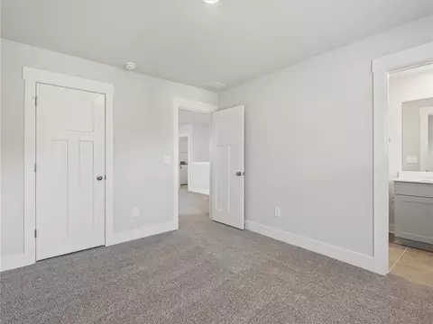 807 Burghley Cir, Greer, SC 29651 photo 3