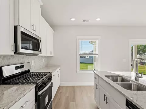 843 Burghley Cir, Greer, SC 29651 photo 8