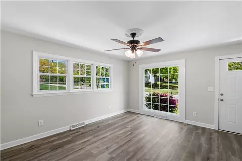 218 Mark St, Easley, SC 29642 photo 17