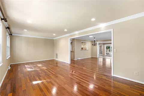 403 Laurel Rd, Easley, SC 29642 photo 5