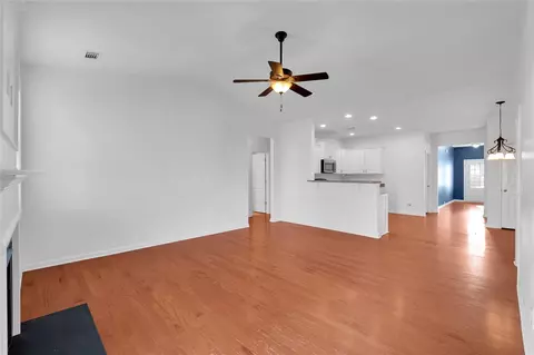 Living - 7 Harwick Ct, Easley, SC 29642 photo 9 of 9