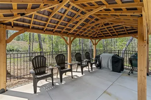 Exterior - 544 Paramount Dr, Seneca, SC 29672 photo 6 of 12