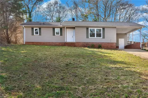 209 Thomas St, Pendleton, SC 29670