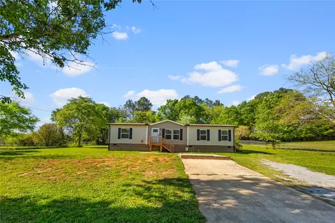 213 Bluefield Rd, Starr, SC 29684