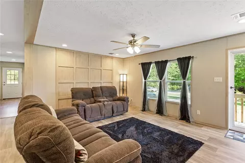 213 Bluefield Rd, Starr, SC 29684 photo 5