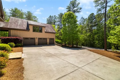 203 Golden Bear Dr, Sunset, SC 29685 photo 2