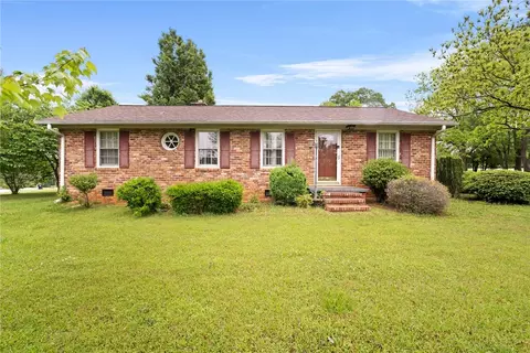209 Brentwood Cir, Anderson, SC 29625