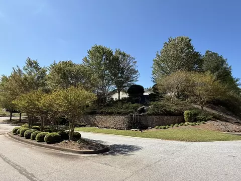 Exterior - 214 Stonegate Dr, Seneca, SC 29678 photo 3 of 3
