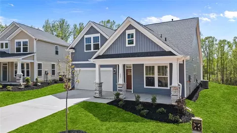 405 Briggs Dr, Easley, SC 29642 photo 2