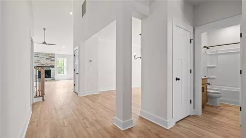405 Briggs Dr, Easley, SC 29642 photo 7