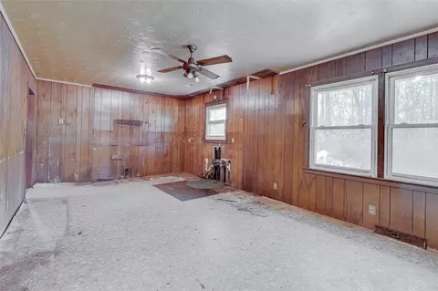 Living - 176 Orchid Dr, Easley, SC 29642 photo 3 of 6