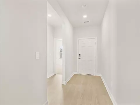 225 Maxwell Dr, Easley, SC 29642 photo 2