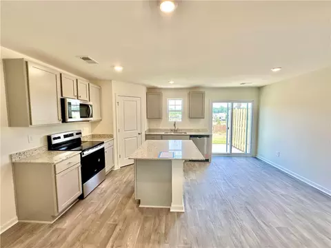 Kitchen - 513 Seaborn Cir, Pendleton, SC 29670 photo 1 of 4