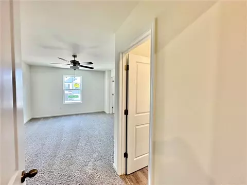 Entry Way - 513 Seaborn Cir, Pendleton, SC 29670 photo 4 of 6