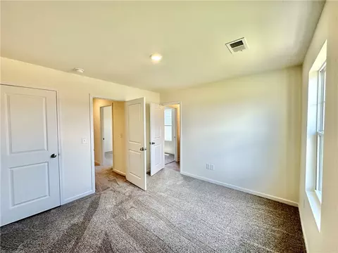 Bedroom - 513 Seaborn Cir, Pendleton, SC 29670 photo 5 of 5