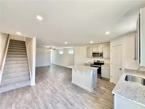 Kitchen - 513 Seaborn Cir, Pendleton, SC 29670 photo 4 of 4