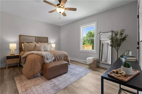 Bedroom - 231 Mountain Crest Dr, Easley, SC 29640 photo 4 of 6