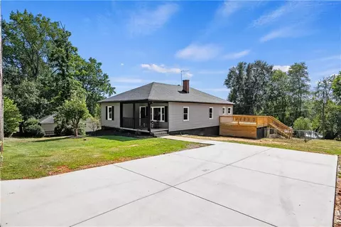 231 Mountain Crest Dr, Easley, SC 29640