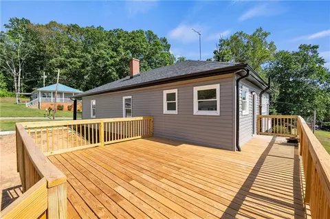 Exterior - 231 Mountain Crest Dr, Easley, SC 29640 photo 3 of 3
