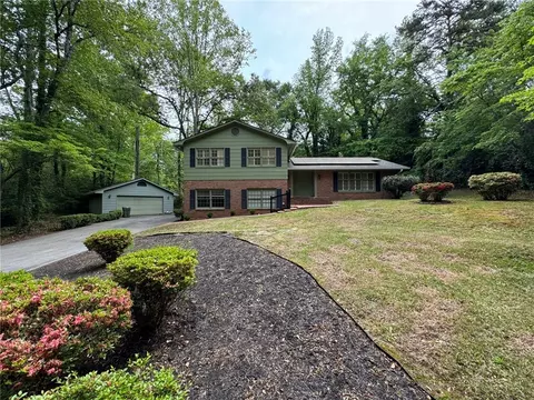 10 Poplar Dr, Clemson, SC 29631