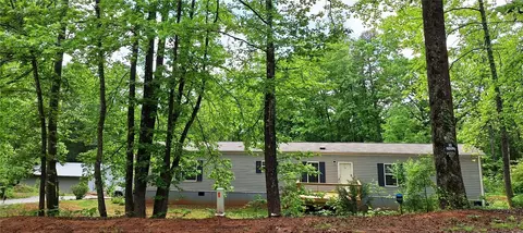 147 Mountain View Church Rd, Pickens, SC 29671