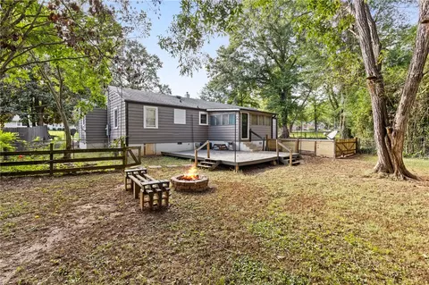 Exterior - 101 S D St, Easley, SC 29640 photo 4 of 10