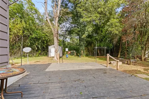 Exterior - 101 S D St, Easley, SC 29640 photo 7 of 10