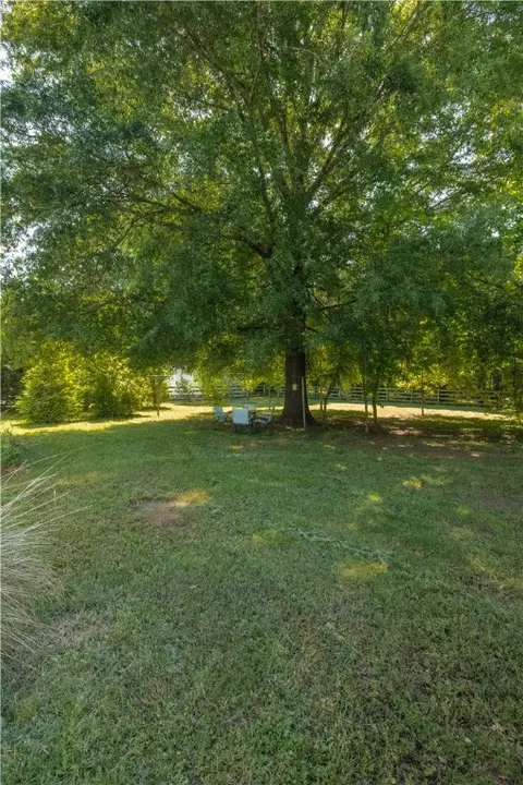 420 E Queen St, Pendleton, SC 29670 photo 8