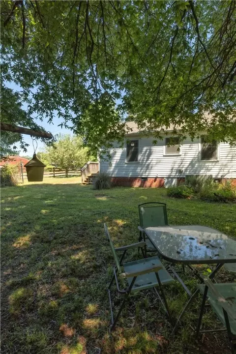420 E Queen St, Pendleton, SC 29670 photo 7