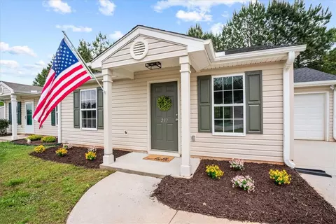 232 Tamarack Dr, Seneca, SC 29678