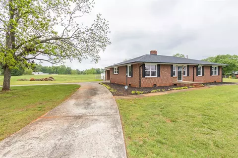 4082 Old Portman Rd, Anderson, SC 29626