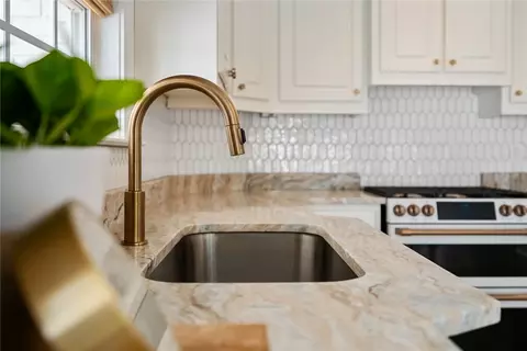 Kitchen - 105 Caversham Ln, Anderson, SC 29621 photo 5 of 5