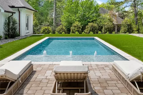 Exterior - 105 Caversham Ln, Anderson, SC 29621 photo 9 of 15