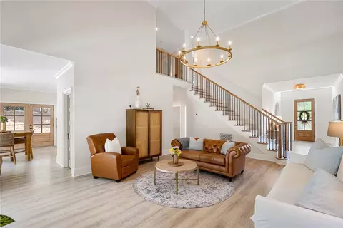 Living - 105 Caversham Ln, Anderson, SC 29621 photo 2 of 3