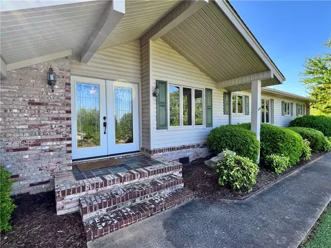 122 Mountainview Dr, Pickens, SC 29671 photo 3