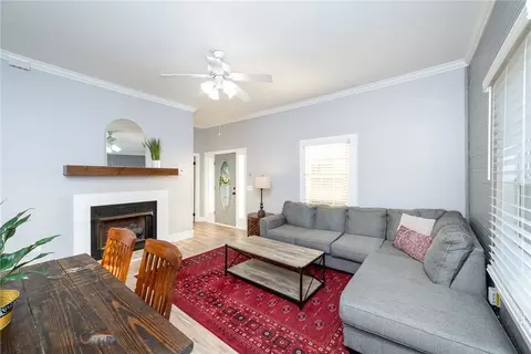 101 S 3rd St, Easley, SC 29640 photo 4