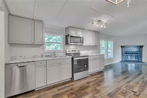 338 Cardinal Dr, Easley, SC 29642 photo 6