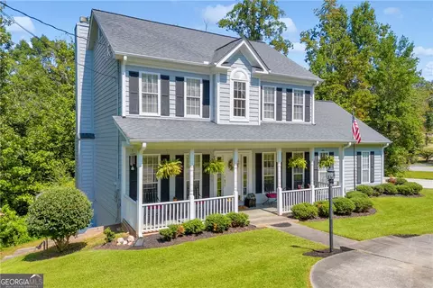 Exterior - 20 Shenandoah Dr, Toccoa, GA 30577 photo 3 of 5