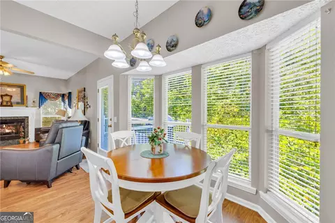 Dining - 20 Shenandoah Dr, Toccoa, GA 30577 photo 3 of 3
