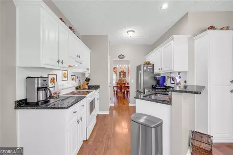 Kitchen - 20 Shenandoah Dr, Toccoa, GA 30577 photo 1 of 3