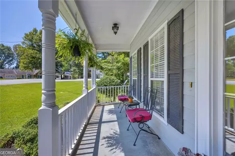 Exterior - 20 Shenandoah Dr, Toccoa, GA 30577 photo 5 of 5