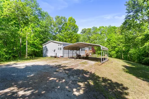 350 Shadydale Cir, Six Mile, SC 29682