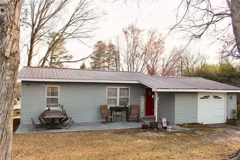 203 Adams St, Westminster, SC 29693