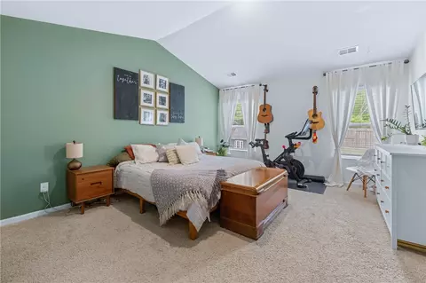 Bedroom - 20 Karkinnen Ct, Pendleton, SC 29670 photo 2 of 4