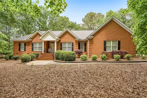 114 Hawnes Pl, Anderson, SC 29621