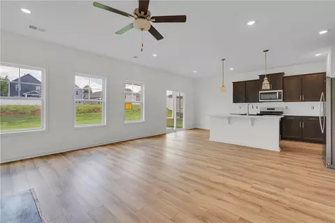 Living - 205 Brown Cir, Easley, SC 29642 photo 1 of 3