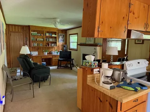 Living - 3004 Bellview Rd, Anderson, SC 29621 photo 2 of 3