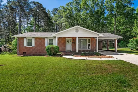 14 E Glendale St, Honea Path, SC 29654