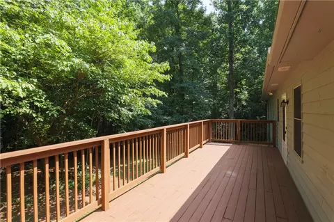 124 S Spring St, Central, SC 29630 photo 30
